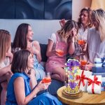 Вечна роза в стъклен купол, LED лампички на батерии, Лилава (21.8х11см) Вълшебен подарък за всеки повод и без повод - Image 2